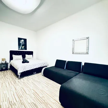 Affordable 2Br Apartment, Close To Danube River Viena Exterior foto