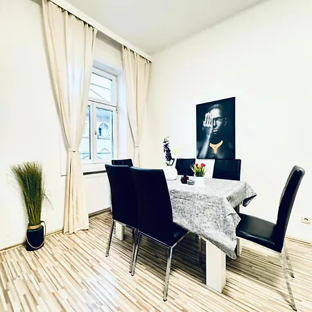 Affordable 2Br Apartment, Close To Danube River Viena Exterior foto